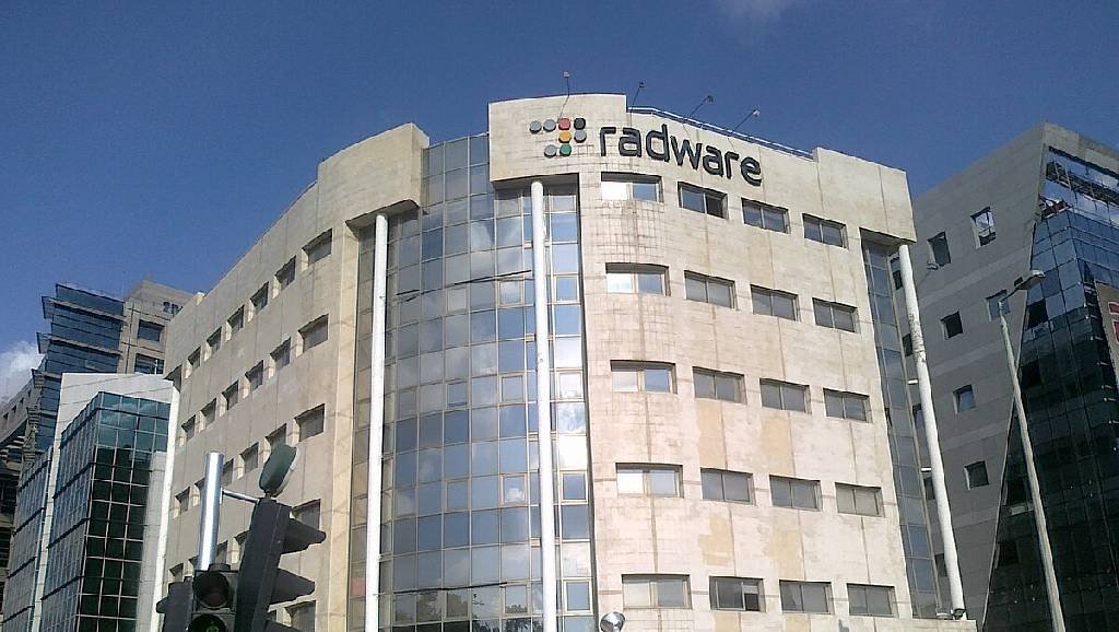 Redware multi Millions Deal with Telecommunication Company for DDoS Protection